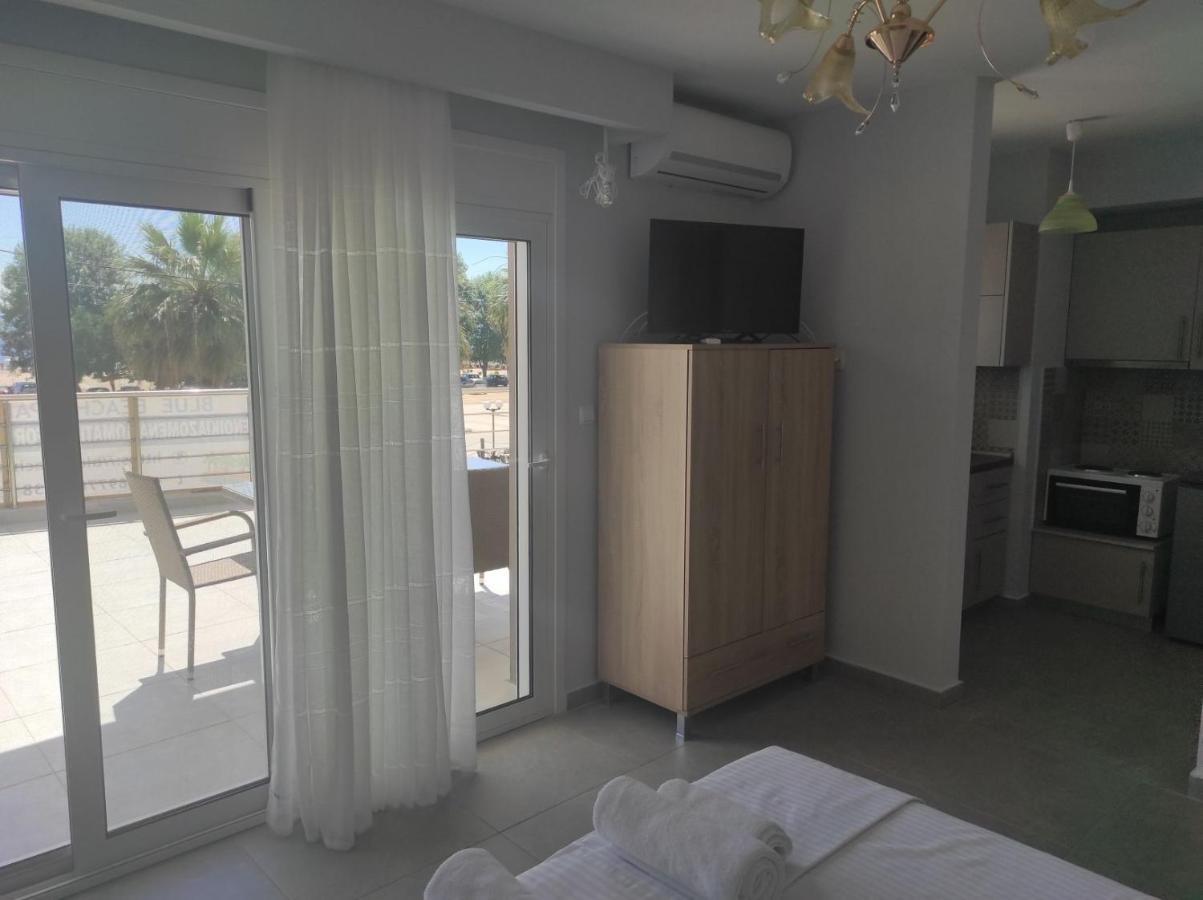 Blue Beach Apartments Ofrínion 외부 사진