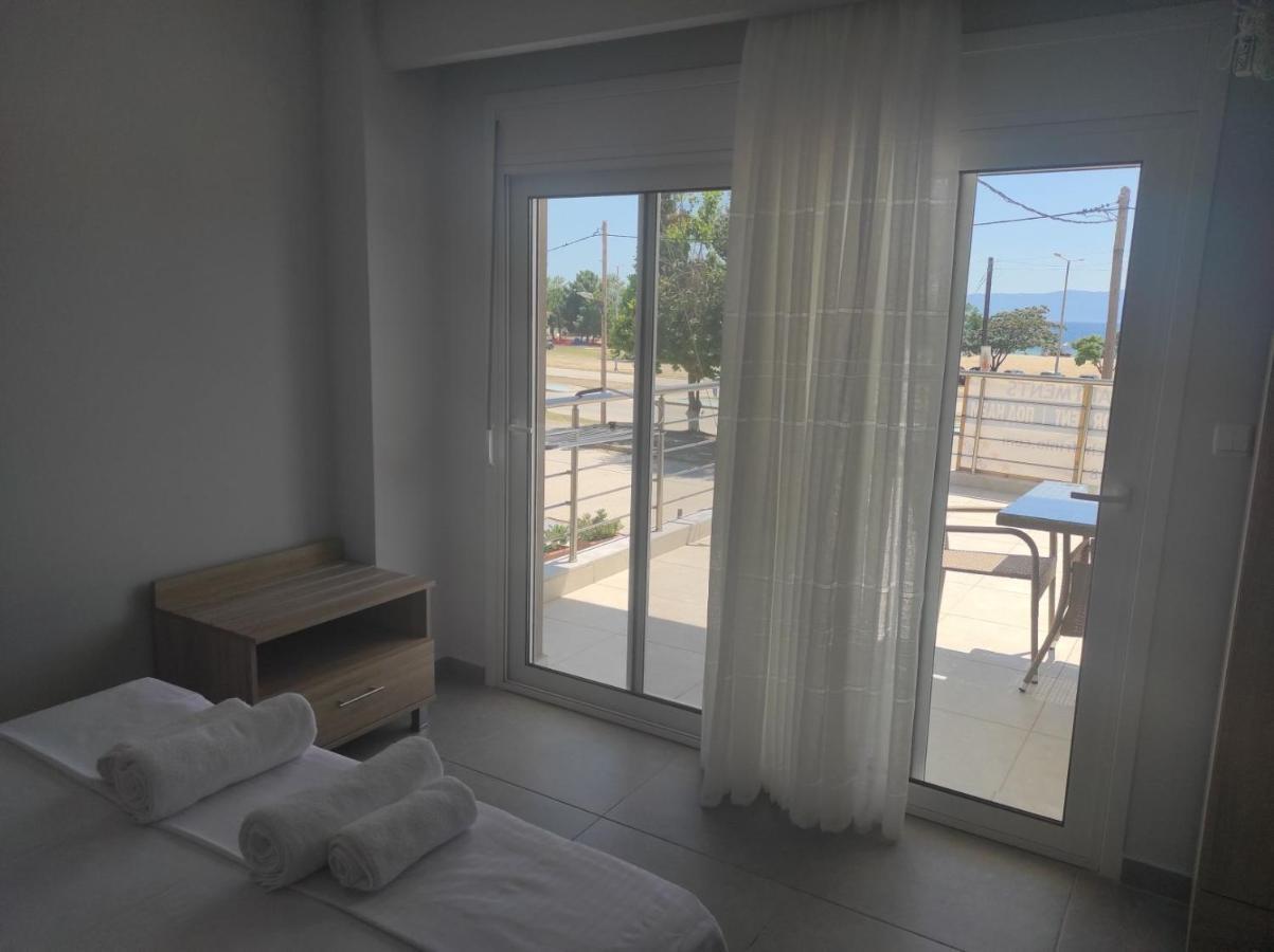 Blue Beach Apartments Ofrínion 외부 사진