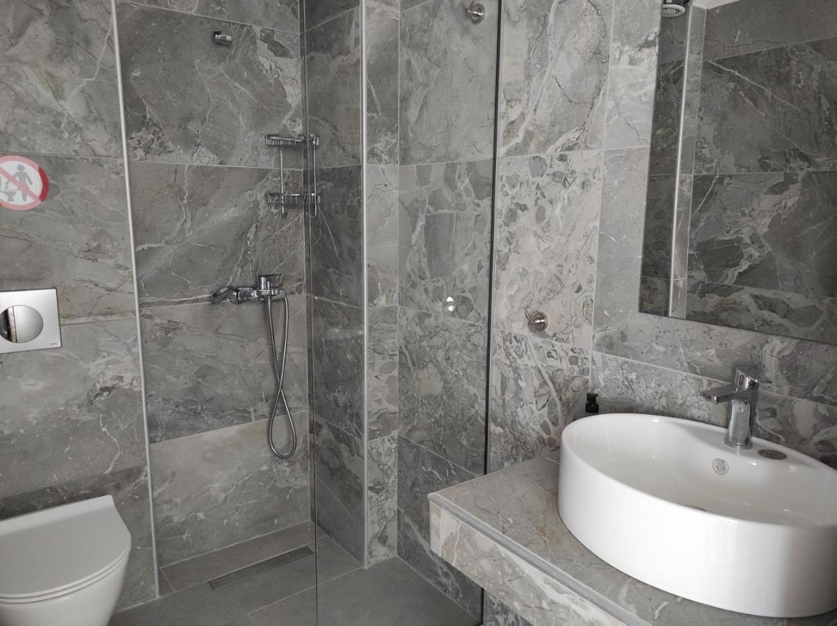 Blue Beach Apartments Ofrínion 외부 사진