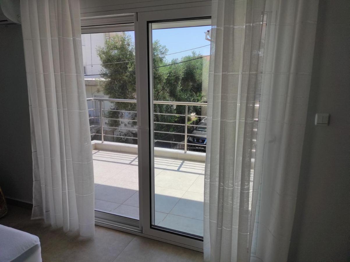 Blue Beach Apartments Ofrínion 외부 사진