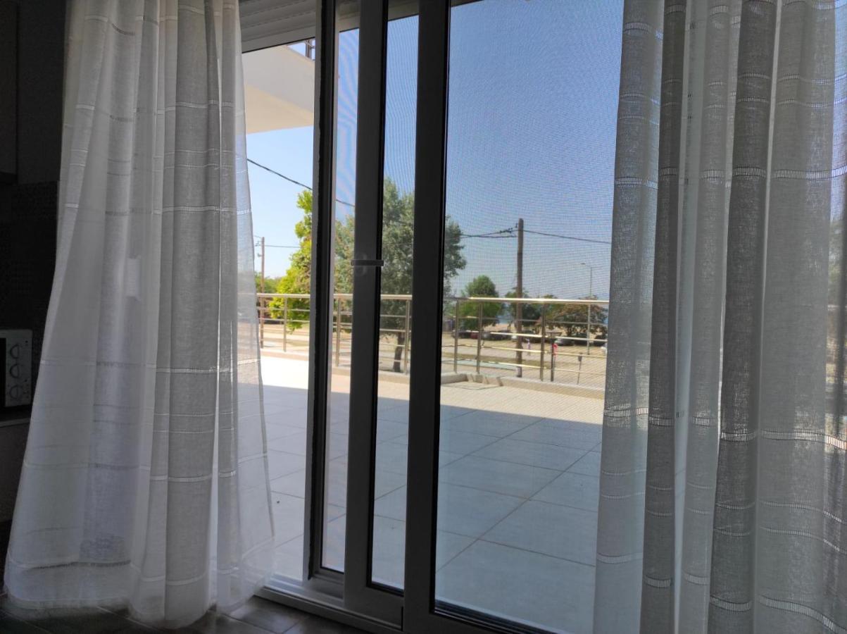 Blue Beach Apartments Ofrínion 외부 사진