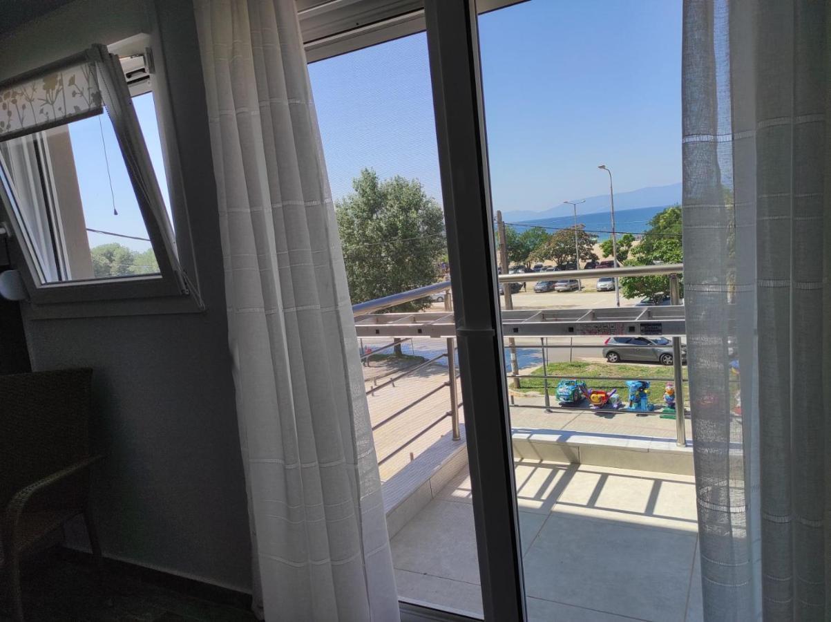 Blue Beach Apartments Ofrínion 외부 사진