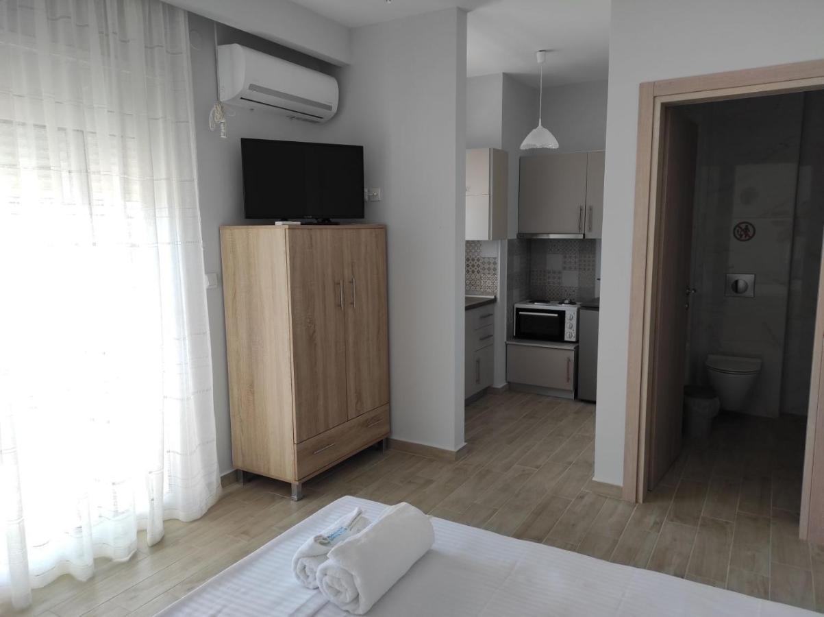 Blue Beach Apartments Ofrínion 외부 사진