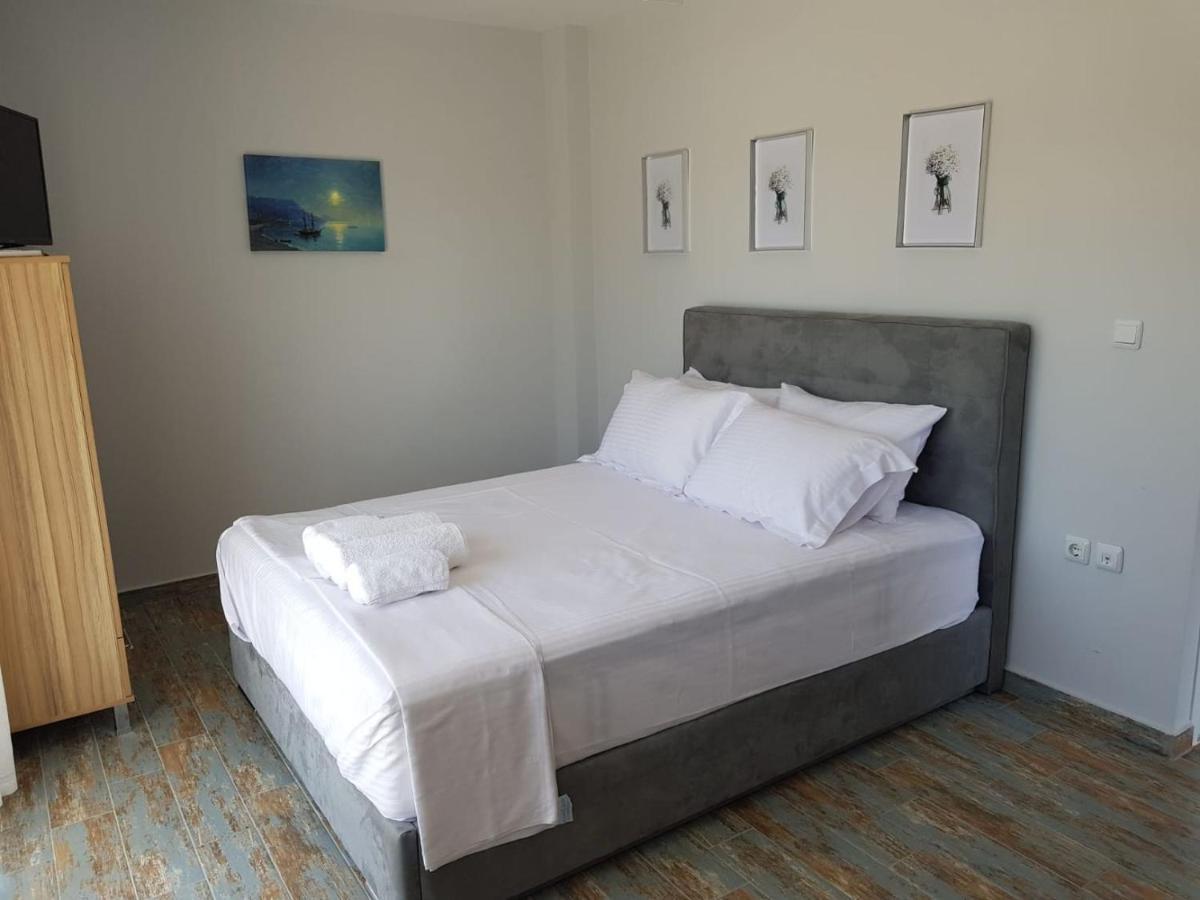 Blue Beach Apartments Ofrínion 외부 사진
