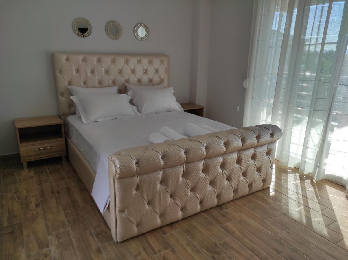 Blue Beach Apartments Ofrínion 외부 사진